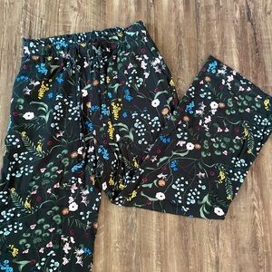 Anna Glover H&M floral pants